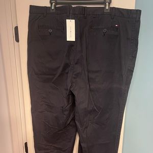 New w/ tag. Tommy Hilfiger cotton pants. W42 X L32. Navy Blue
